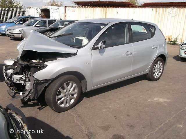 Hyundai, lengvojo lydinio, R16