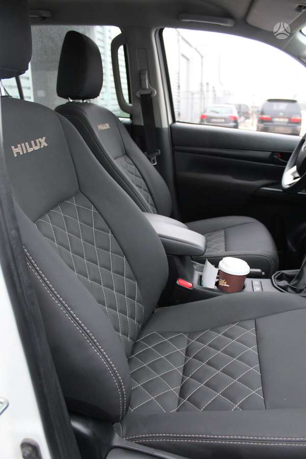 Toyota Hilux детали салона