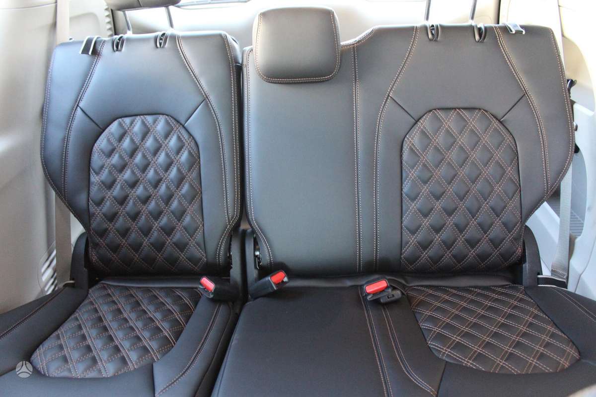 Chrysler Pacifica interior parts