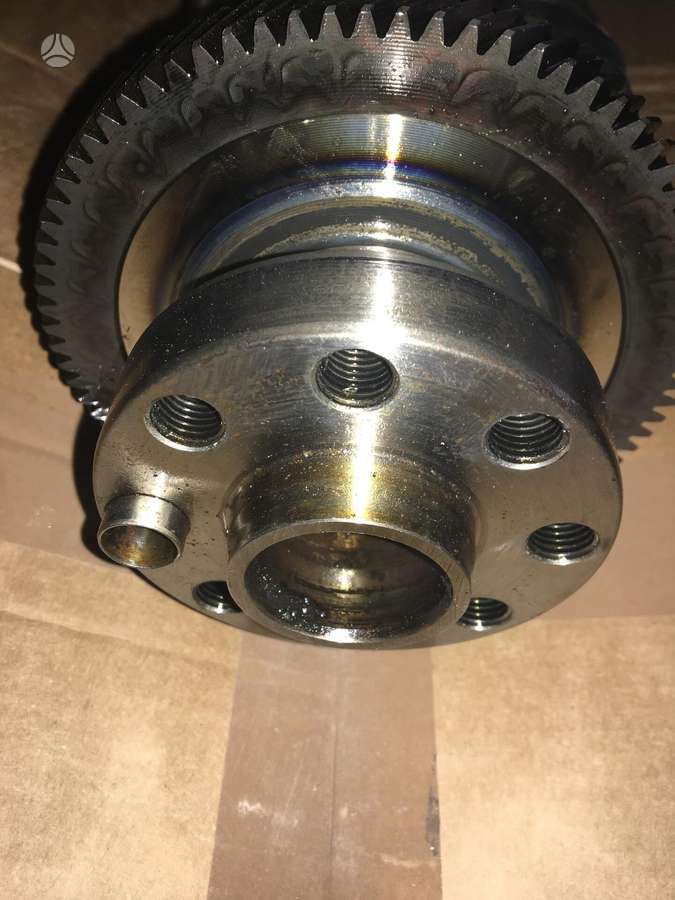BMW 320, 204d4, crankshaft