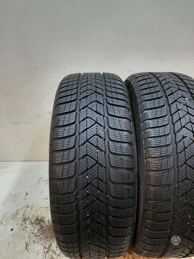 Pirelli Sotto Zero 3, зимние 215/50 R18