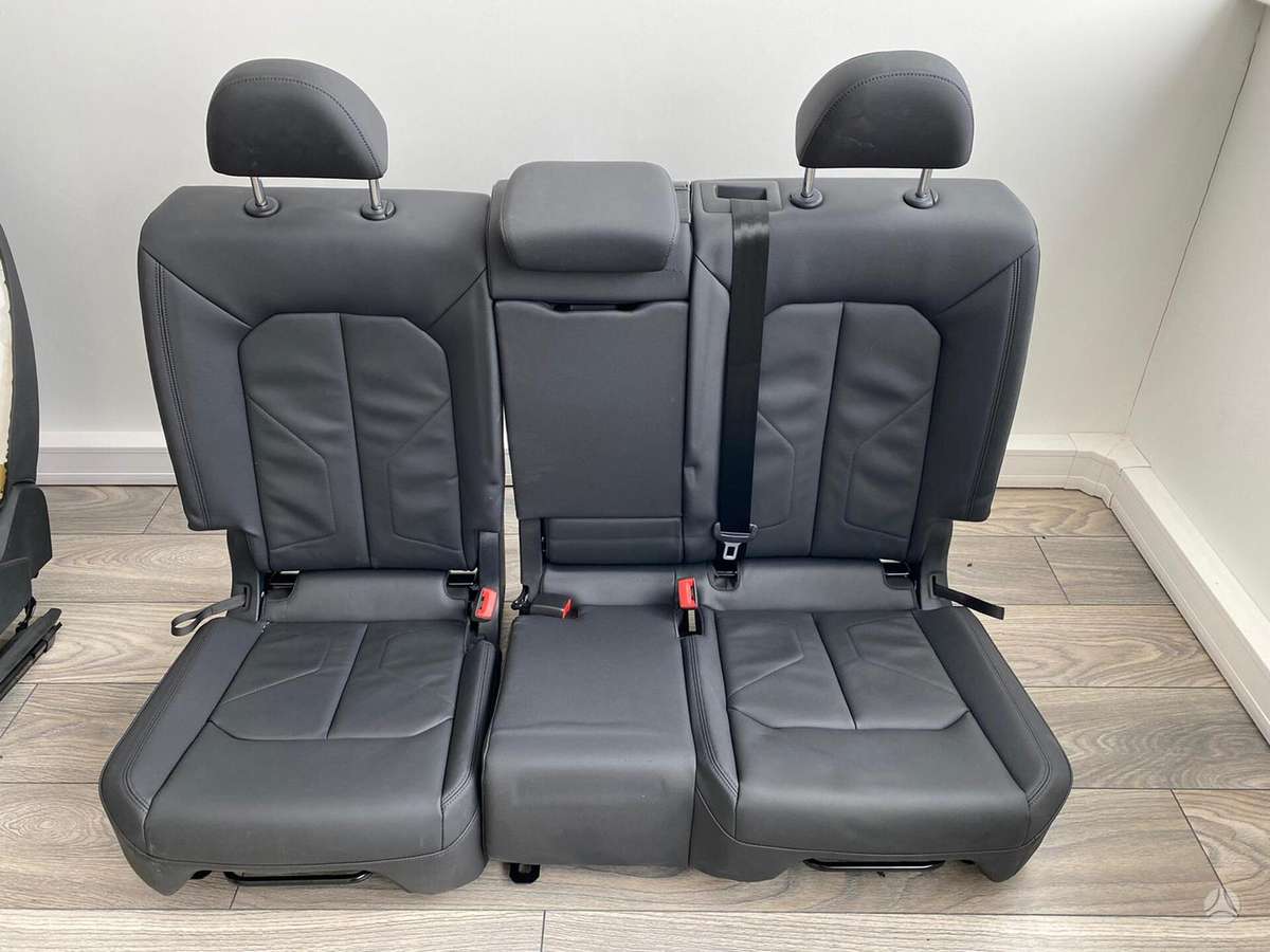 Audi Q3, Sedynes, детали салона