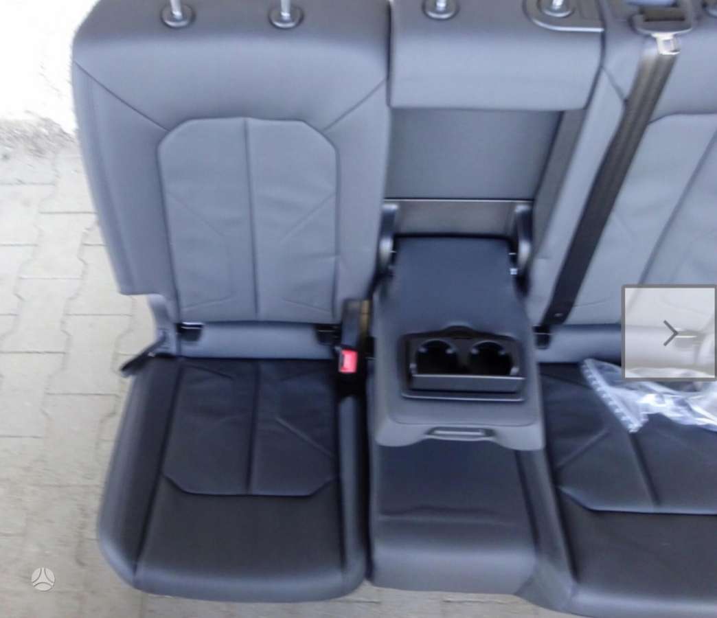 Audi Q3 детали салона