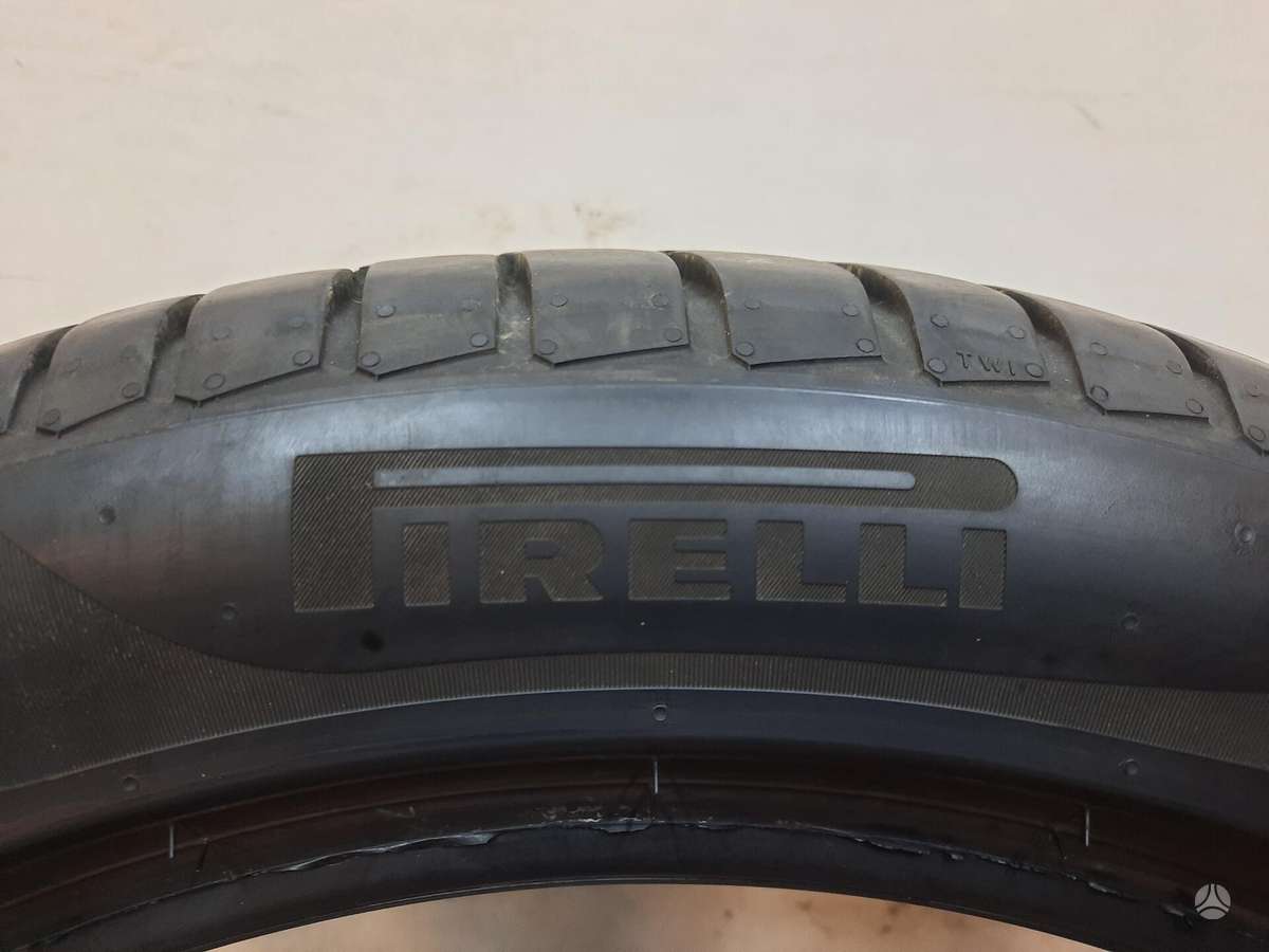 Pirelli Cinturato P7, летние 235/45 R18