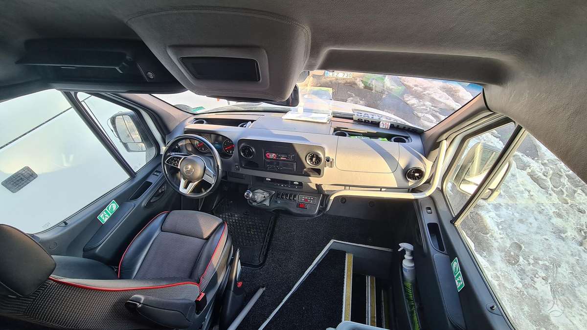 Mercedes-Benz Sprinter 516, passenger minibus