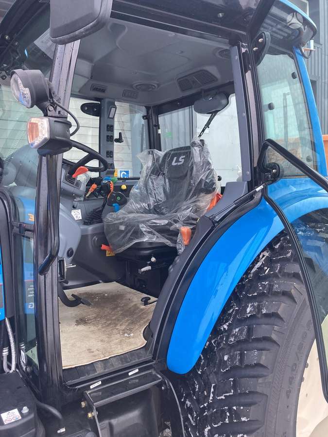 LS Mtron MT7, tractors