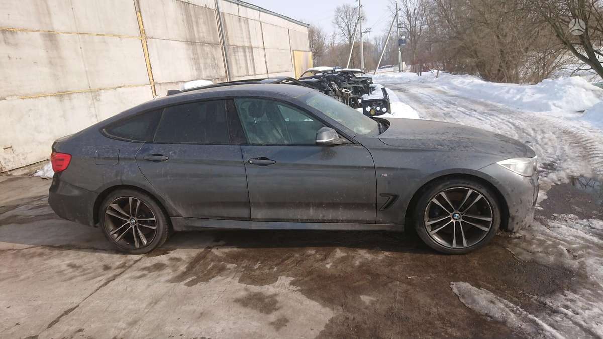 BMW 330 Gran Turismo