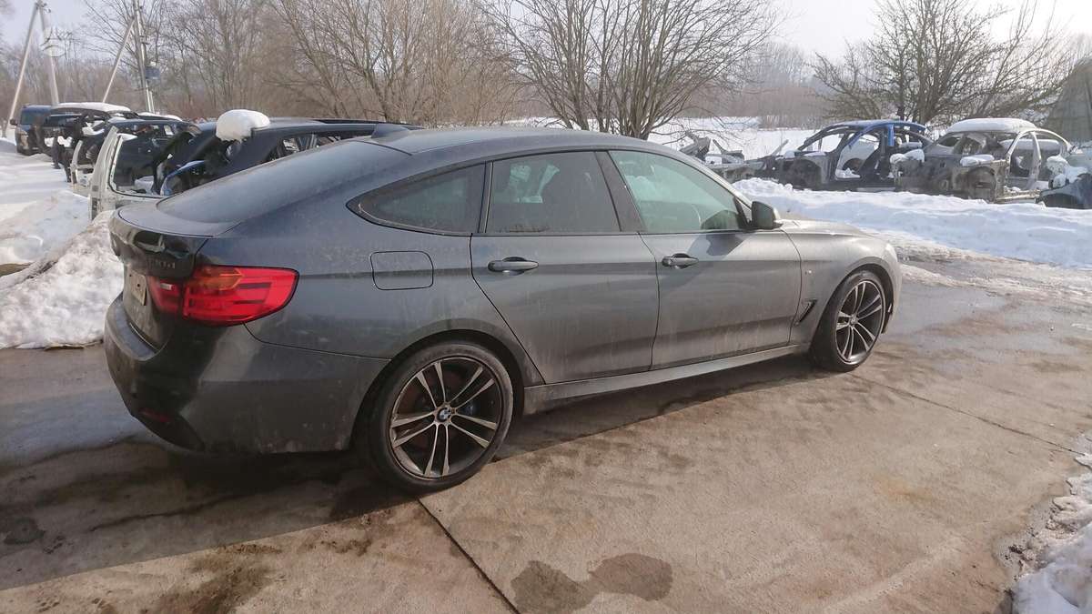 BMW 330 Gran Turismo