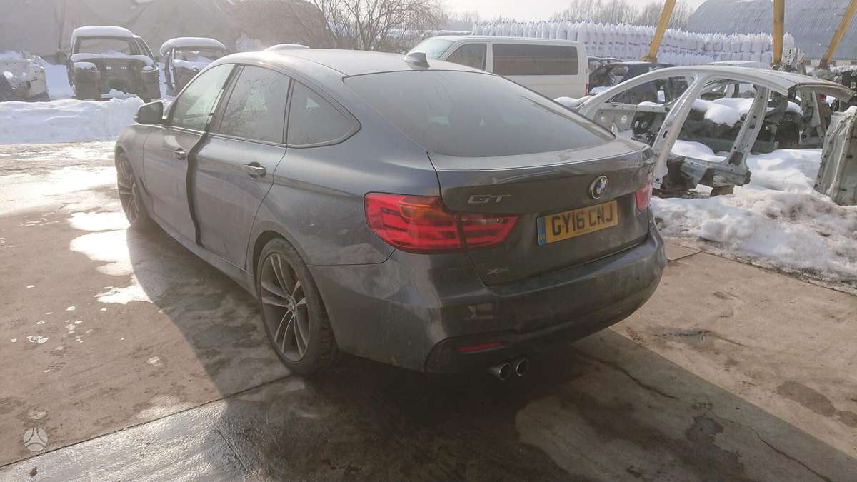 BMW 330 Gran Turismo