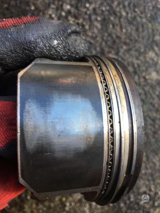 Mini Cooper S, W11, pistons