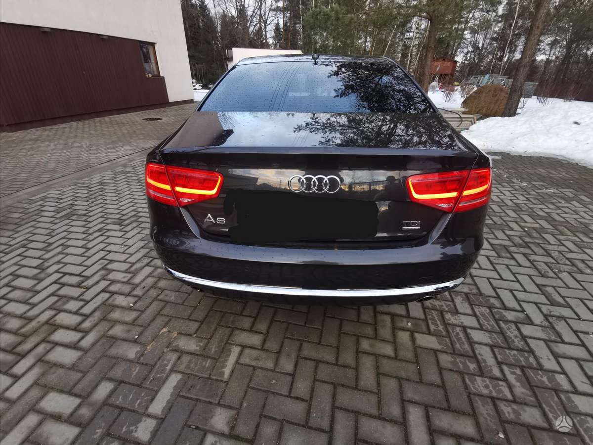 Audi A8 dalimis. Variklis cds dėžė mxx