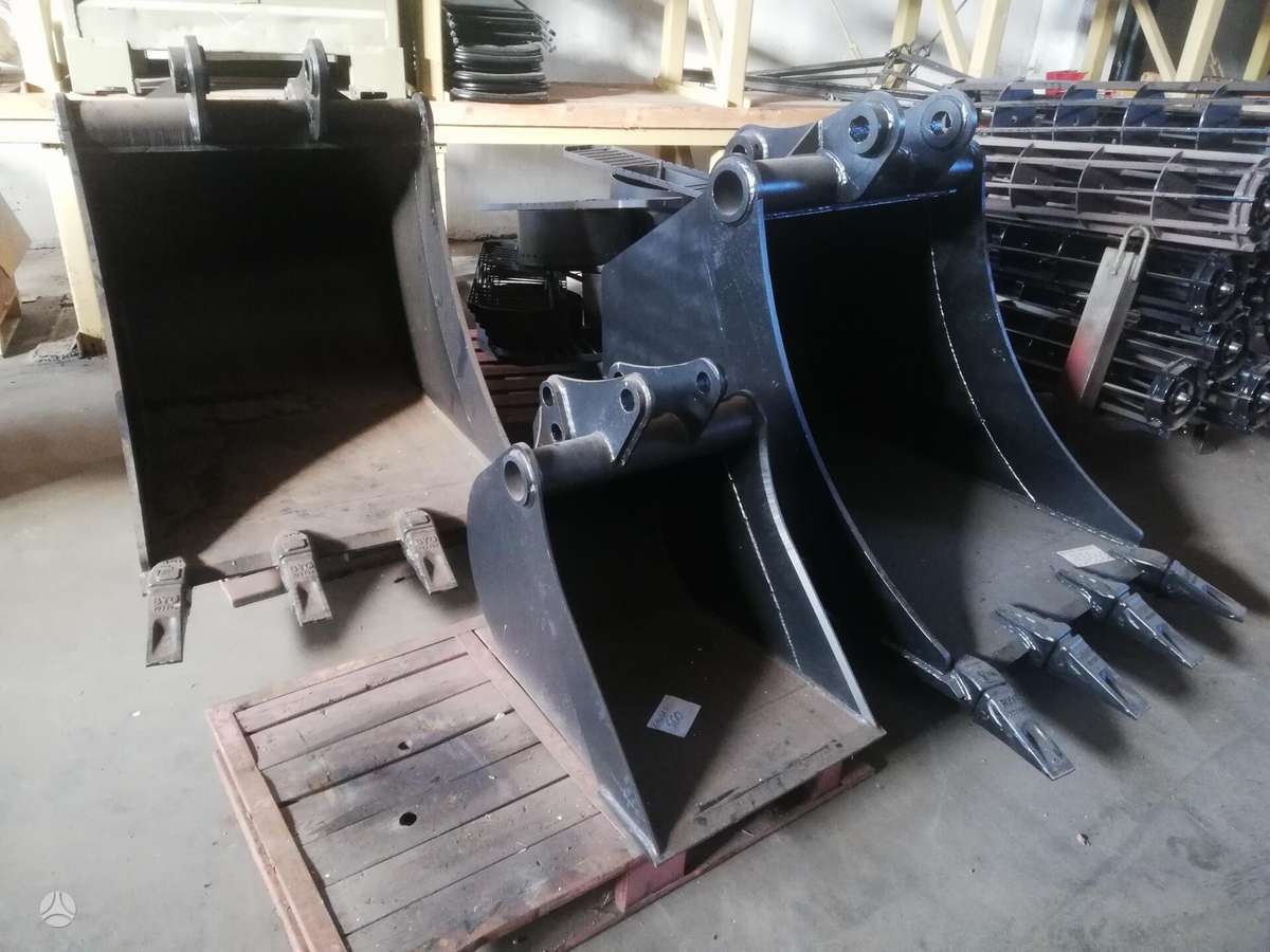Komatsu WB-93   PW-160, buckets