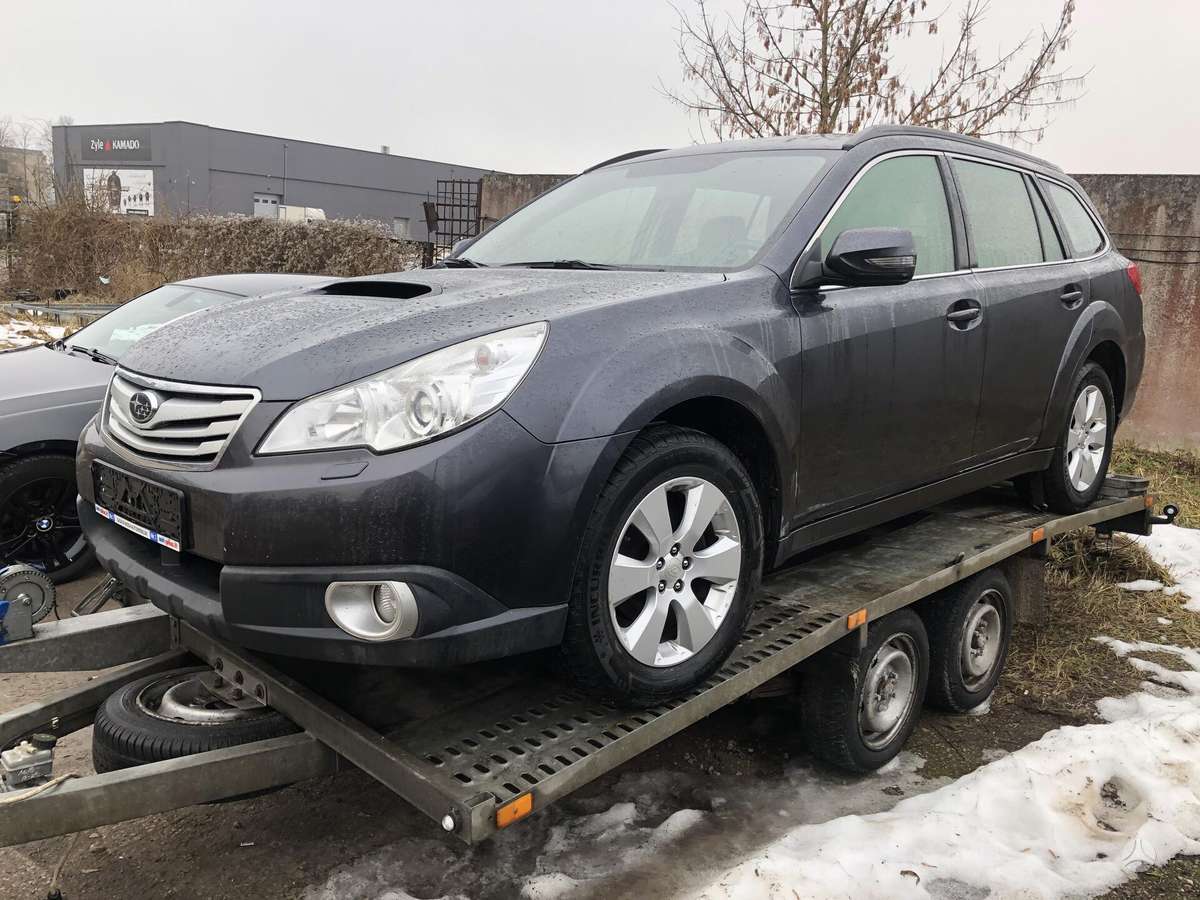 Subaru Outback по частям