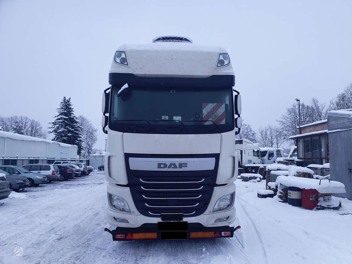 DAF XF 106, vilcējs