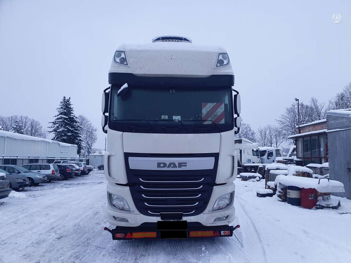 DAF XF 106, vilkikai