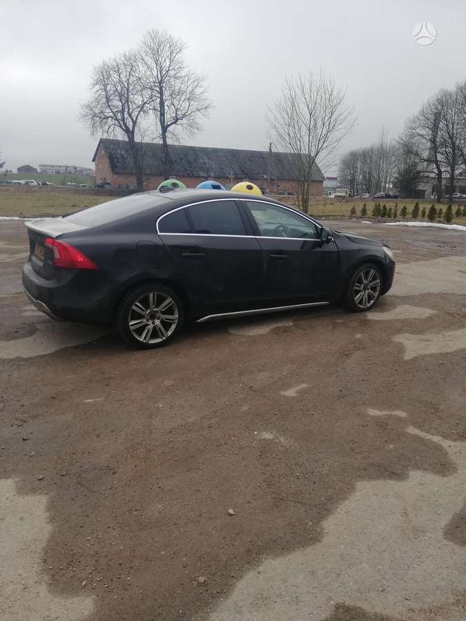 Volvo S60 по частям