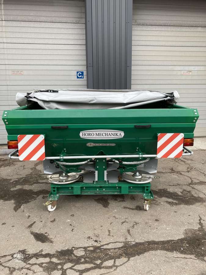 -Kita- Agrohasat 1000-2500, spreaders