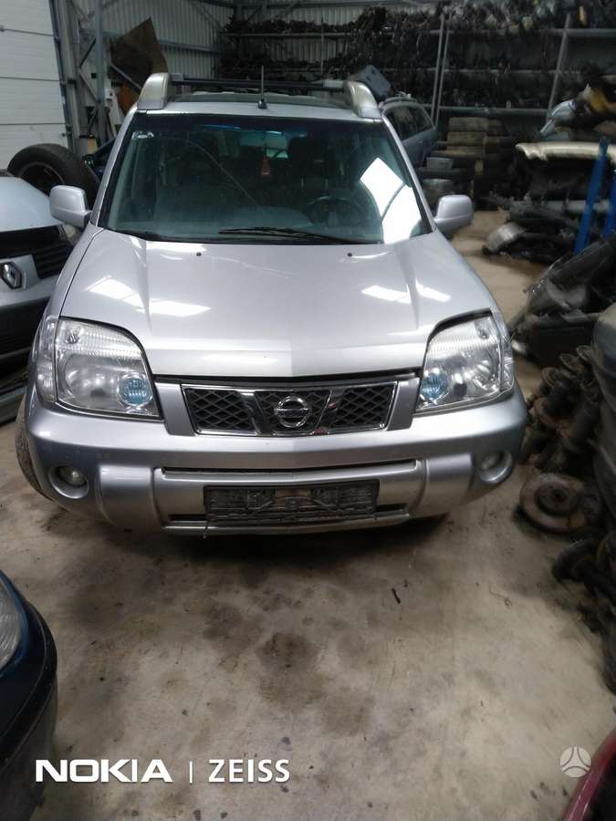 Nissan X-Trail dalimis