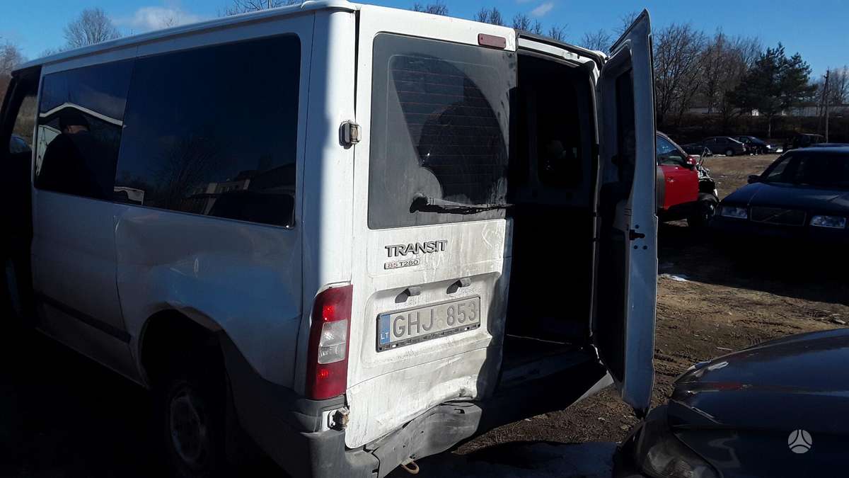 Ford Transit, passenger vans