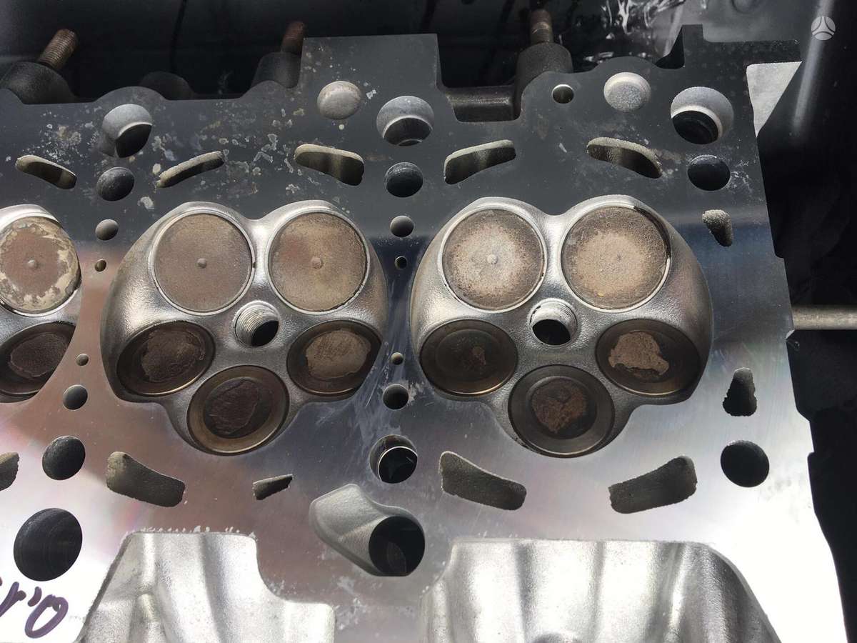 Audi A4, ALT, cylinder head