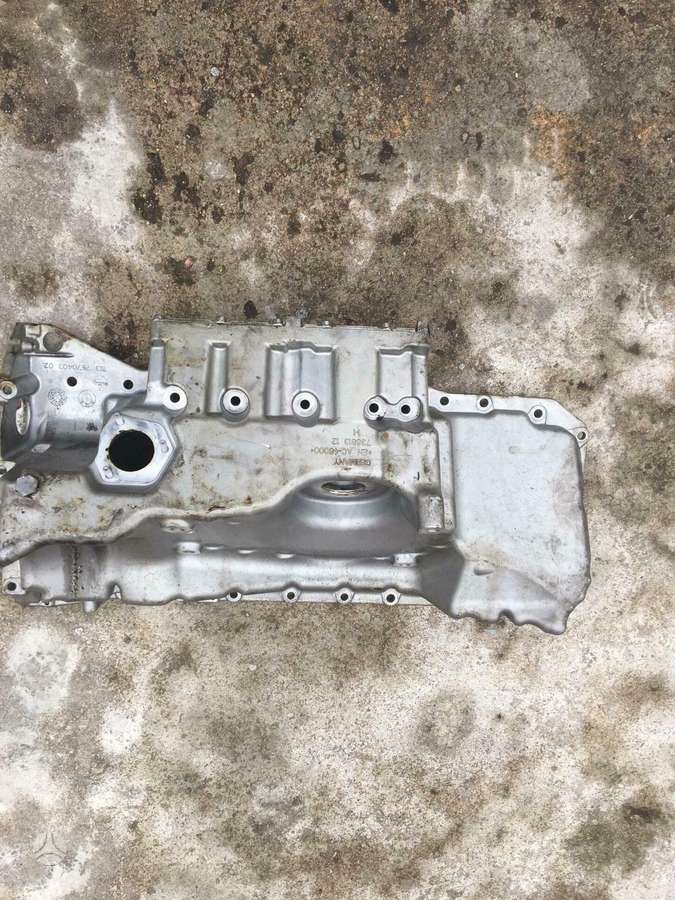 BMW 335 Gran Turismo, 11 13 7 570 403, детали двигателя