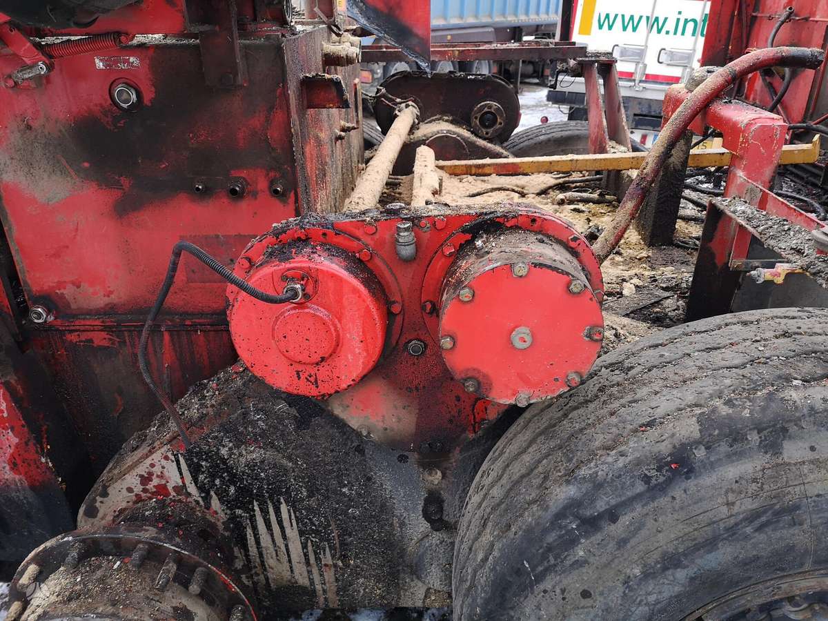 Bomag Bitelli bb670 dalimis, kelių tiesimo mašinos