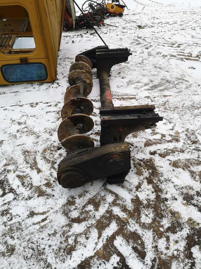 Bomag Bitelli bb670 dalimis, kelių tiesimo mašinos