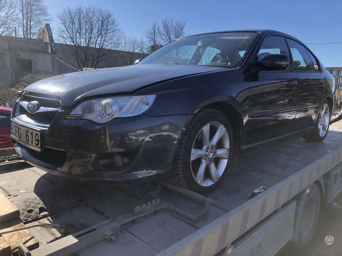 Subaru Legacy rezerves daļās. Ej204