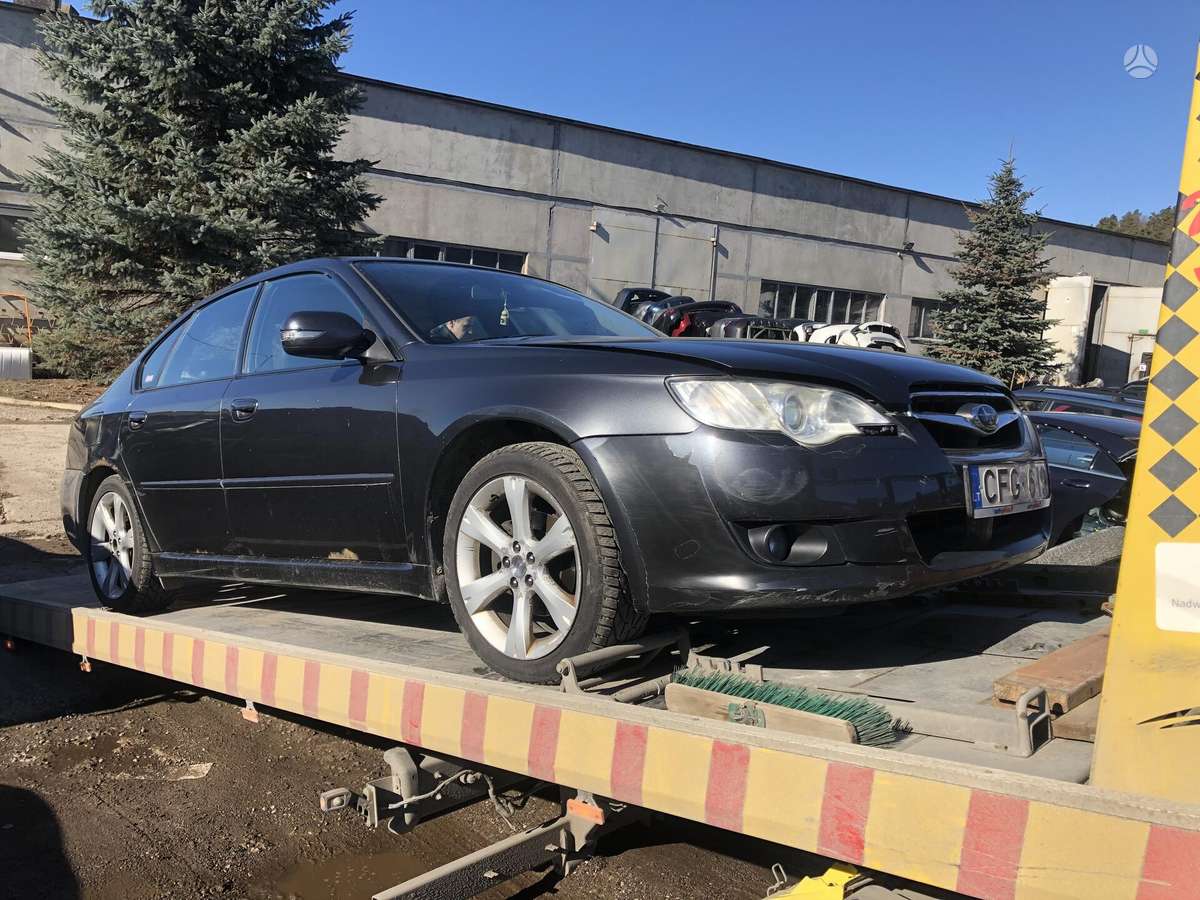 Subaru Legacy rezerves daļās. Ej204
