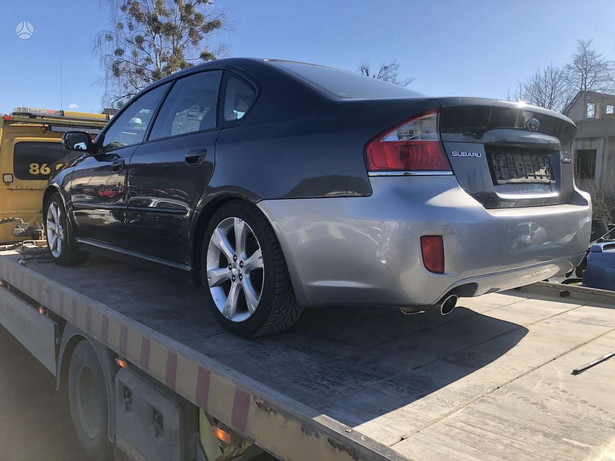 Subaru Legacy rezerves daļās. Ej204