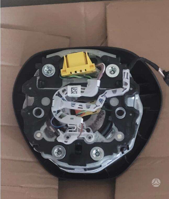 Volkswagen Passat airbags