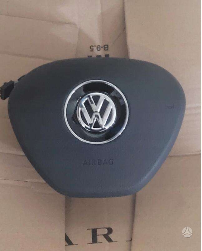 Volkswagen Passat airbags