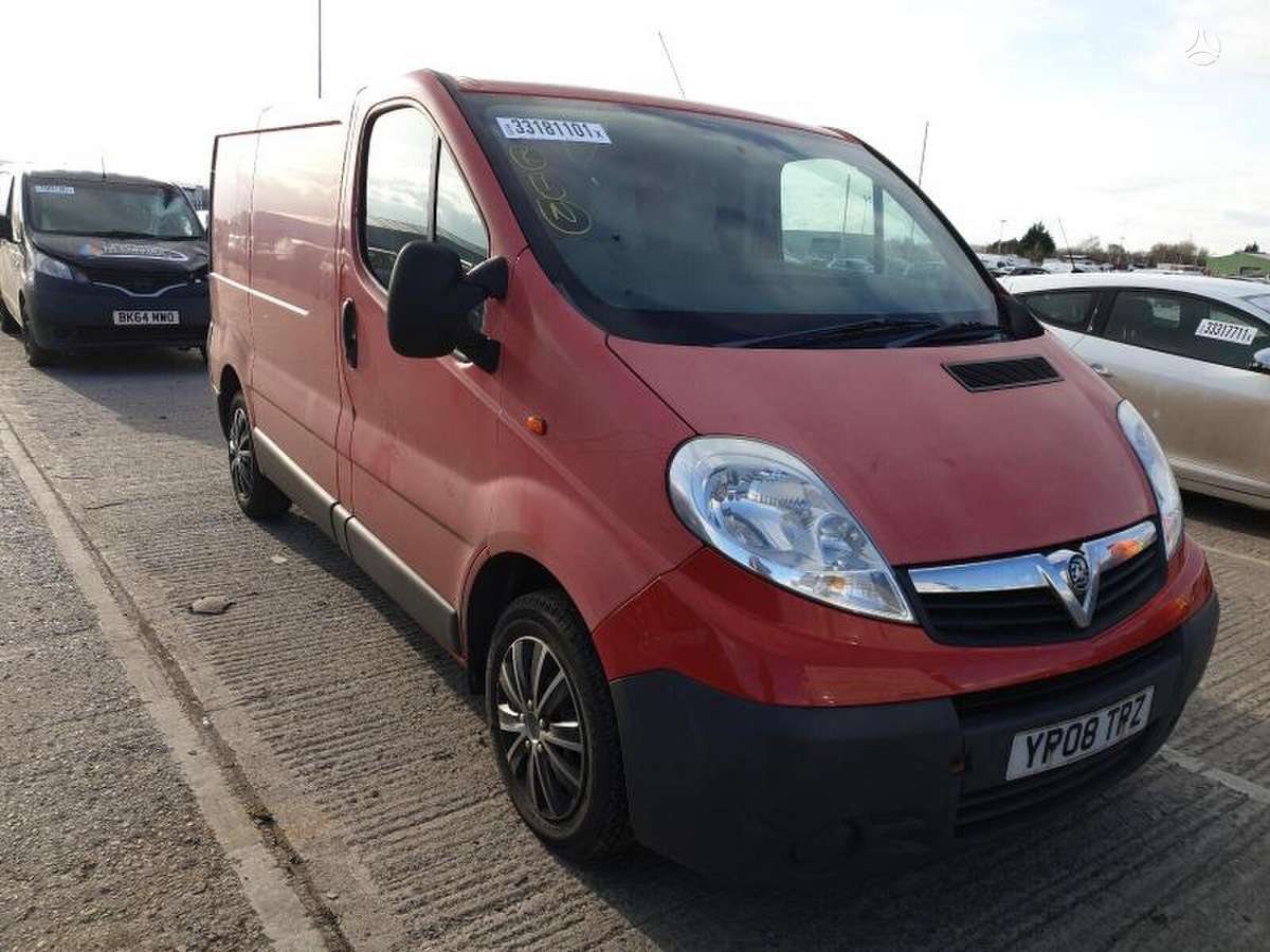 Renault Trafic по частям. Variklis deze dirba be prekaistu