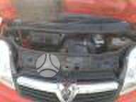 Renault Trafic dalimis. Variklis deze dirba be prekaistu