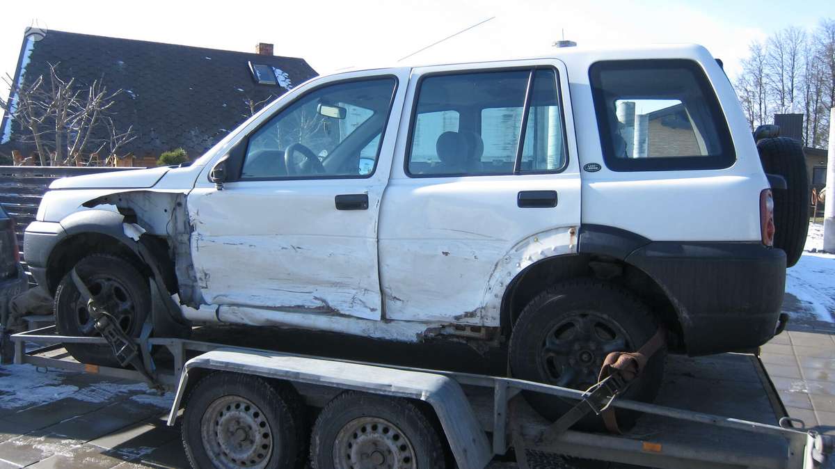 Land Rover Freelander Auto dalimis