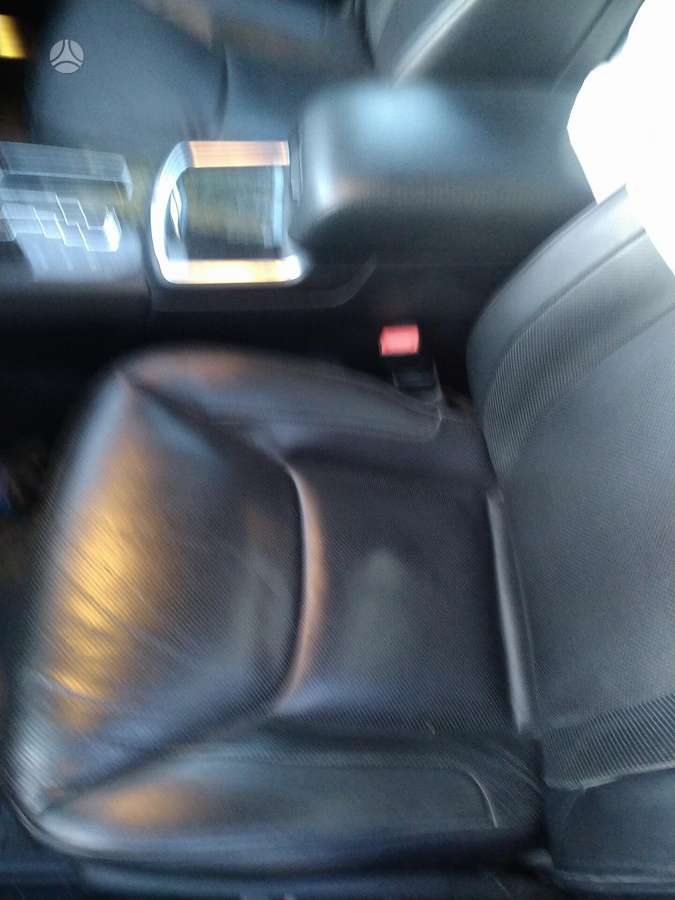 Chrysler 300C for parts