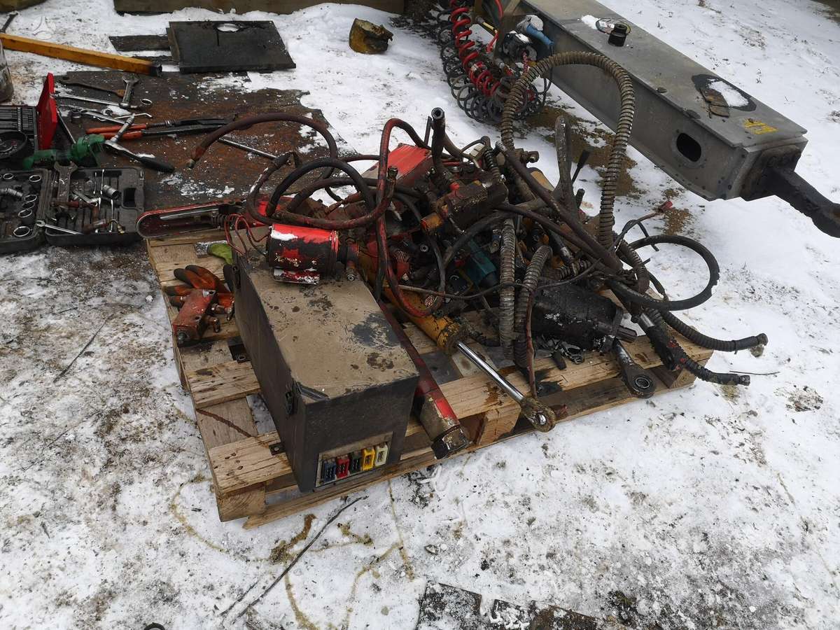Bomag Bitelli bb670 dalimis, kelių tiesimo mašinos