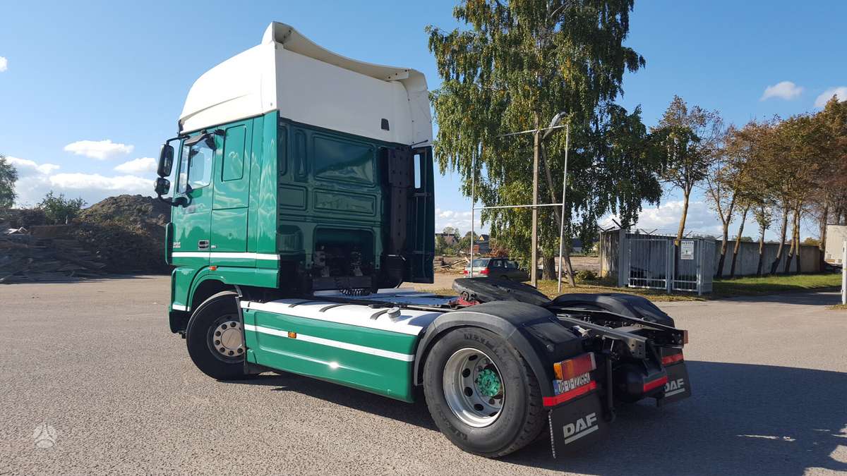 DAF XF105.460, vilkikai