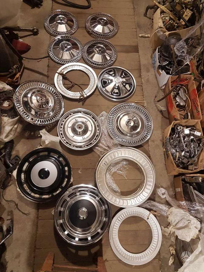GAZ 21 apdailos detalės