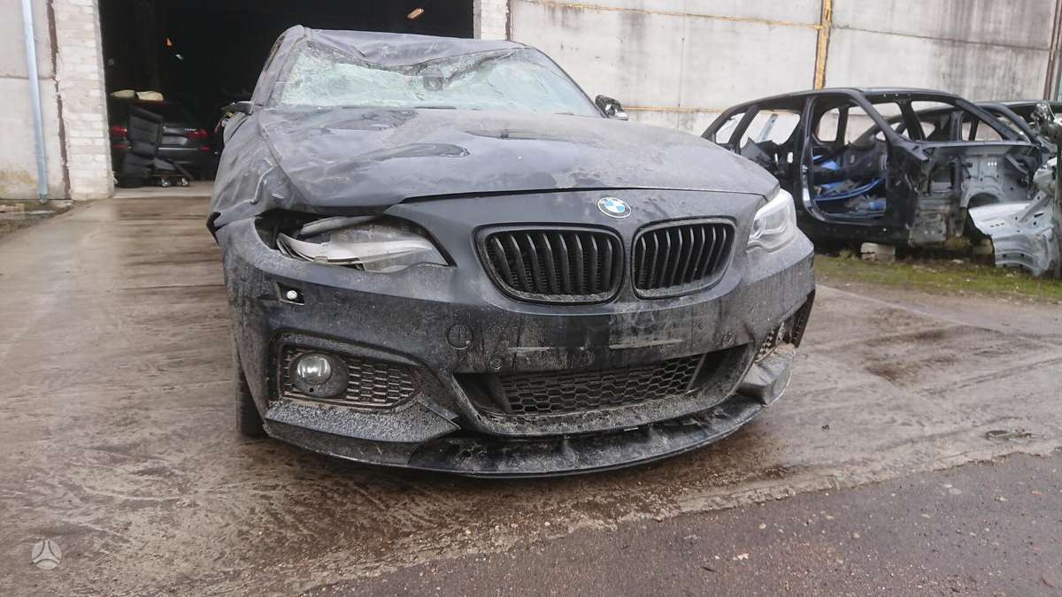 BMW 220