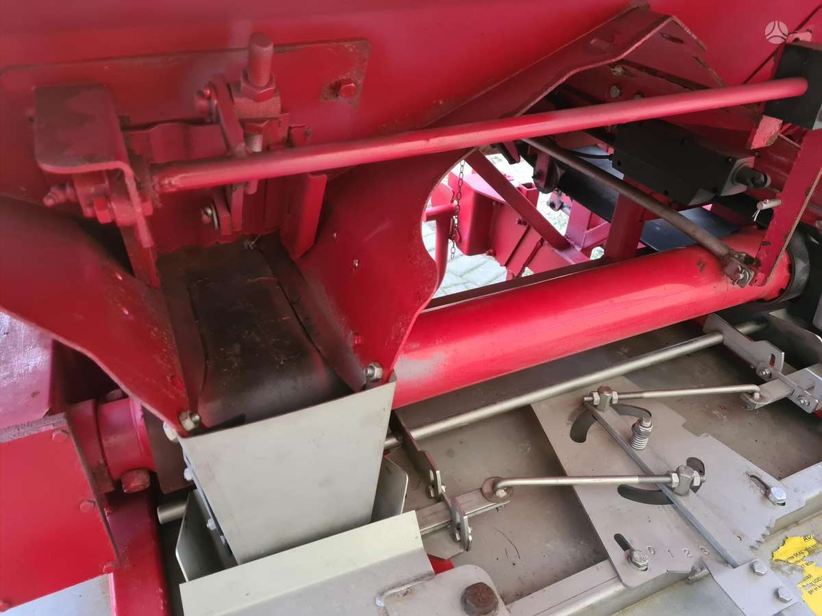 Bredal B2, spreaders