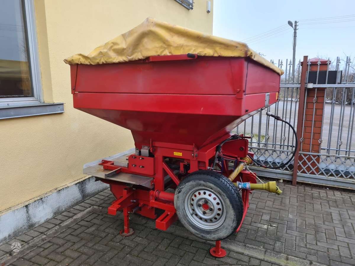 Bredal B2, spreaders
