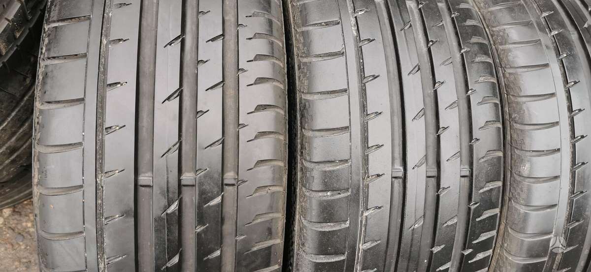 Continental, летние 235/40 R19