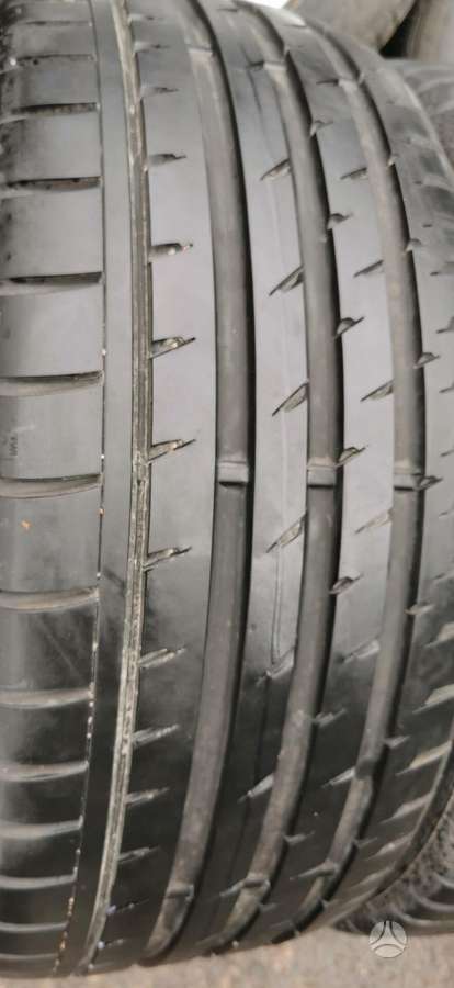 Continental, летние 235/40 R19
