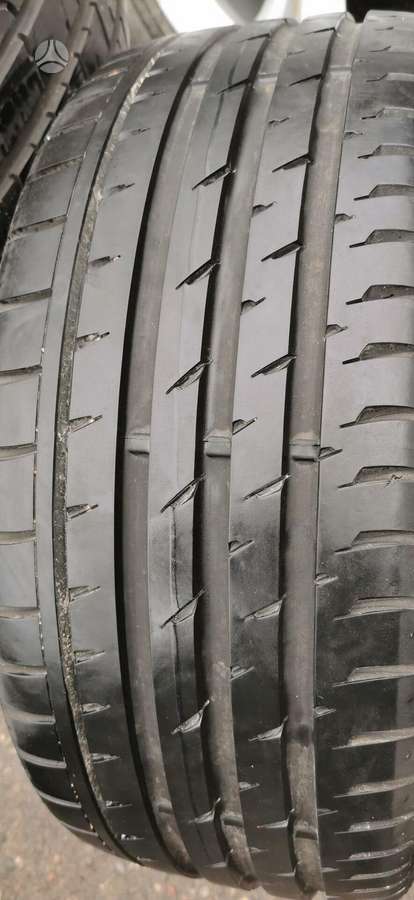 Continental, летние 235/40 R19