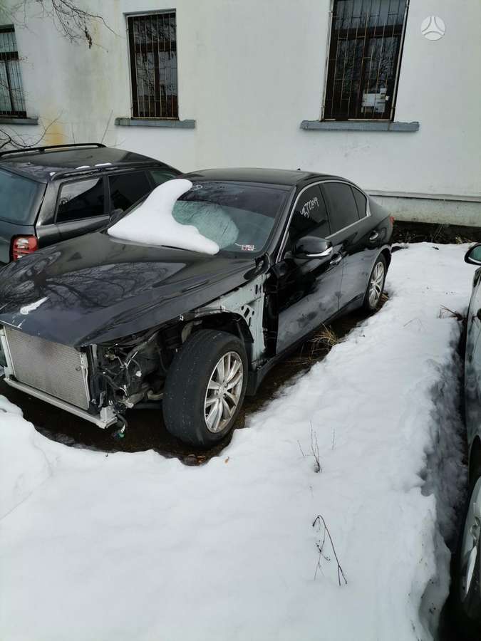 Infiniti Q50 for parts