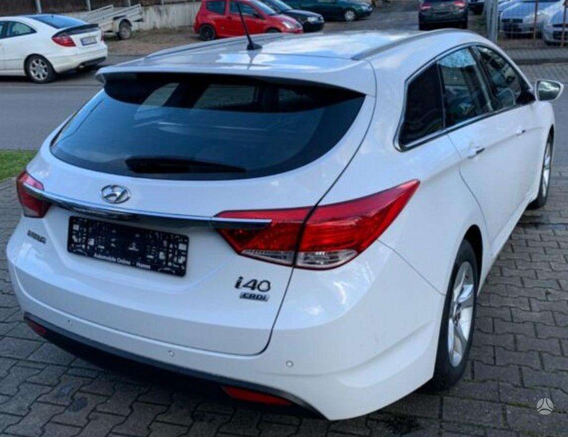 Hyundai i40 Darbo laikas i v 8 00 17 00 val