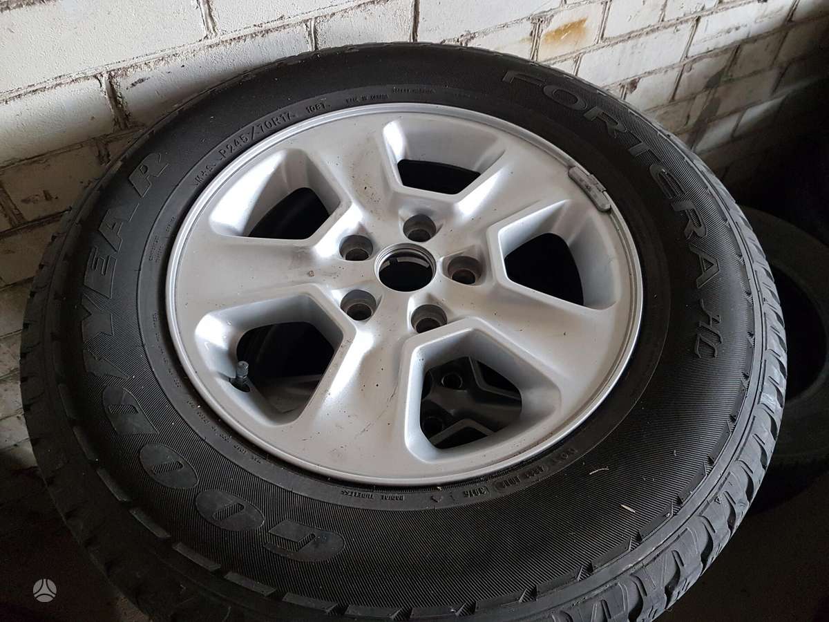 Goodyear, universalios 245/70 R17