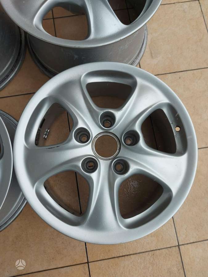 Porsche, lengvojo lydinio, R17