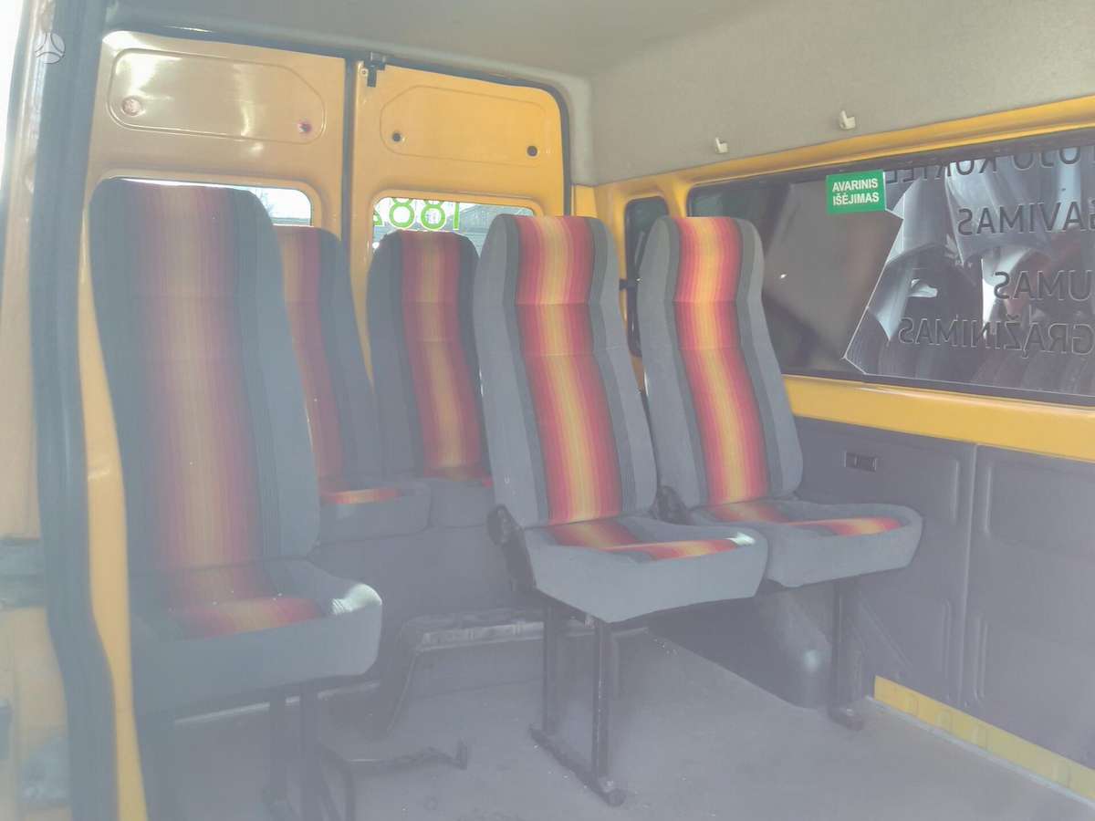 Ford Transit, krovininiai mikroautobusai